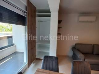Flat in a building, Rent, Rijeka, Zapad