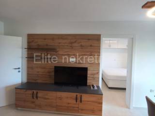 Flat in a building, Rent, Rijeka, Zapad