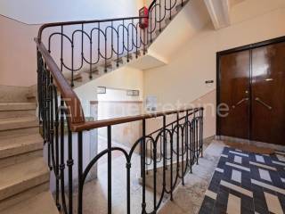 Flat in a building, Sale, Pula, Pula