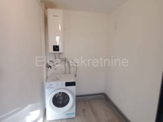 Flat in a building, Rent, Rijeka, Zapad