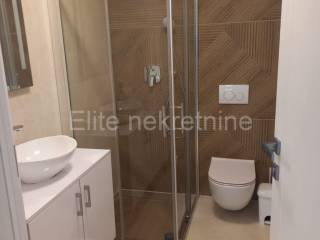 Flat in a building, Rent, Rijeka, Zapad