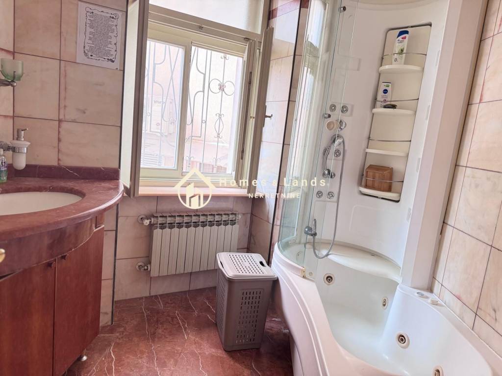 Flat in a building, Sale, Zagreb, Donji Grad