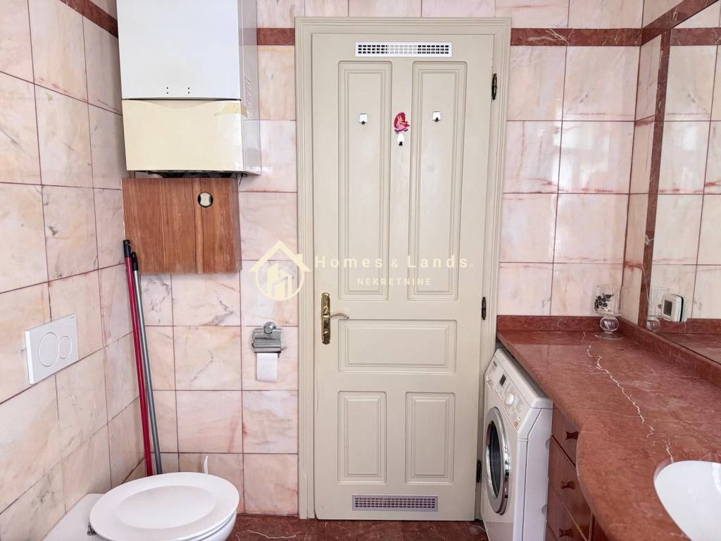 Flat in a building, Sale, Zagreb, Donji Grad