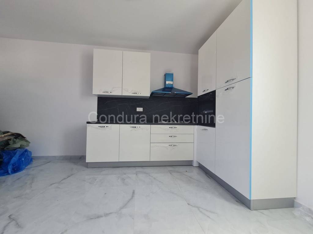 Apartment with a garden, Sale, Vir, Vir