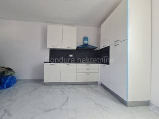 Apartment with a garden, Sale, Vir, Vir