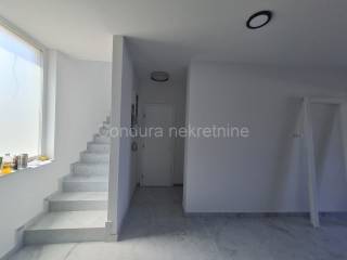 Apartment with a garden, Sale, Vir, Vir