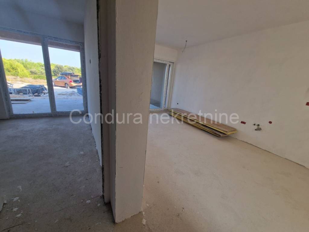Apartment with a garden, Sale, Vir, Vir