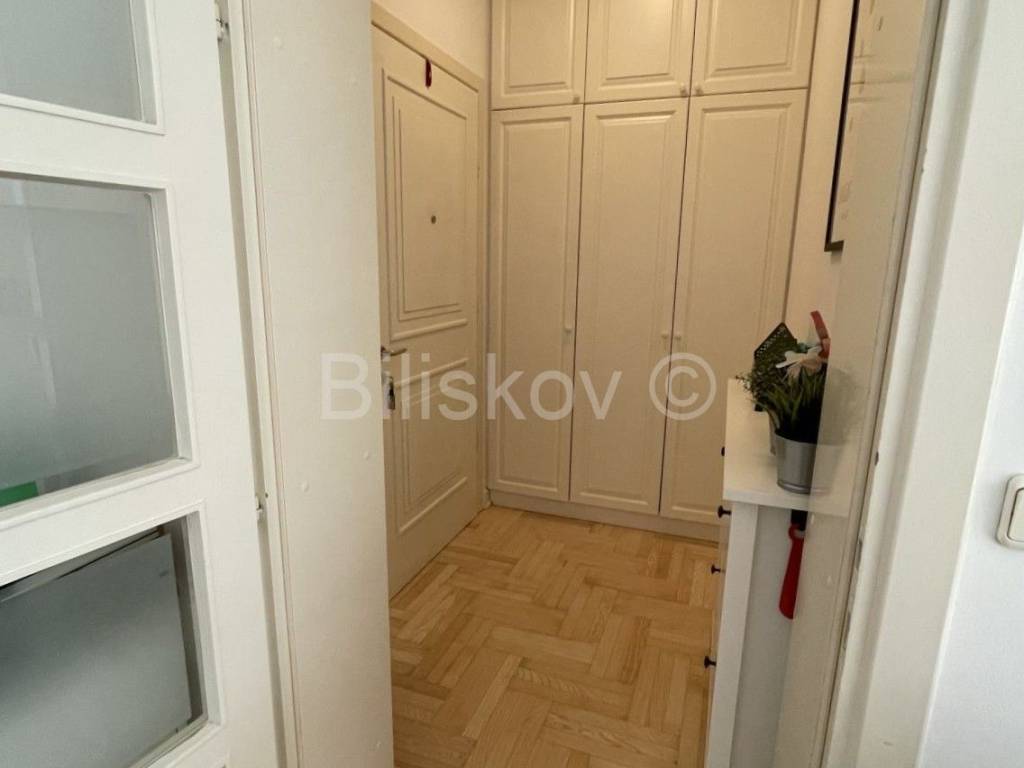 Flat in a building, Sale, Zagreb, Maksimir