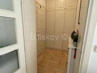 Flat in a building, Sale, Zagreb, Maksimir