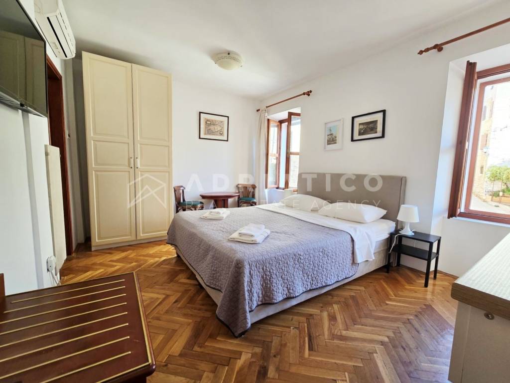 Flat in older building, Sale, Rovinj, Rovinj