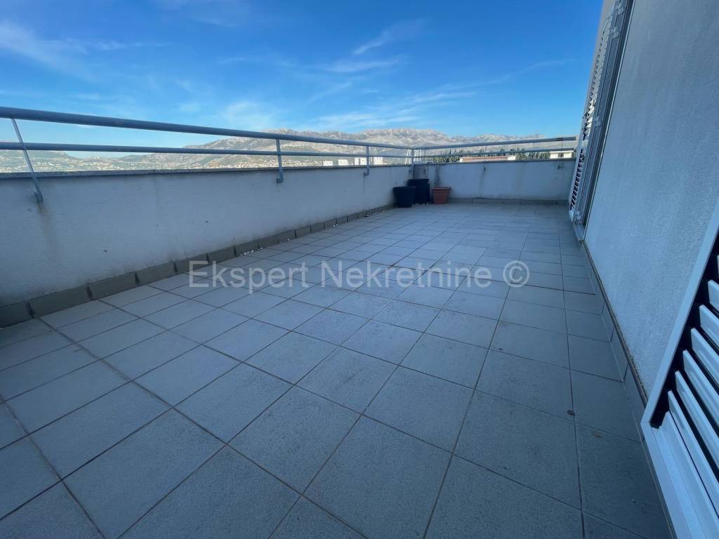 Flat in a building, Sale, Split, Split