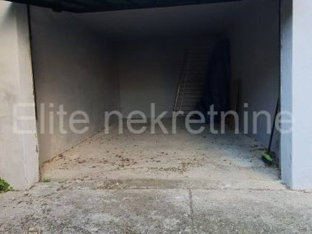 Garage, Rent, Rijeka, Istok