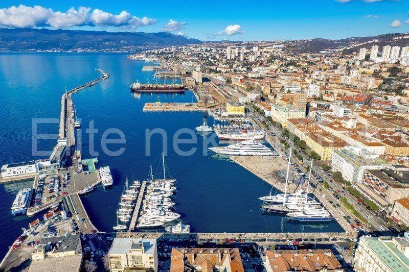 Garage, Rent, Rijeka, Istok