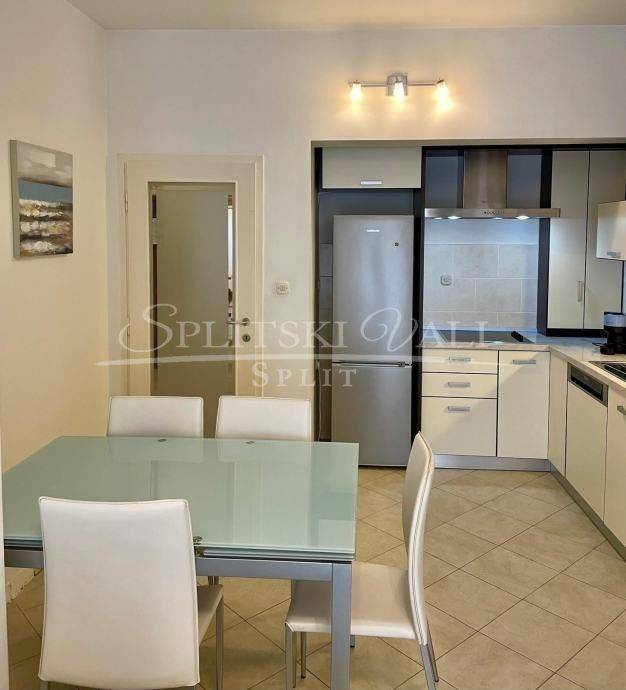 Flat in a house, Rent, Split, Split