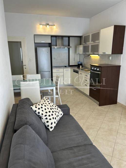 Flat in a house, Rent, Split, Split