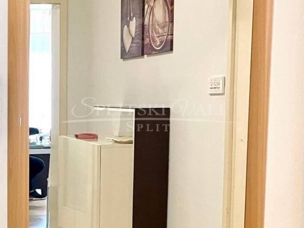 Flat in a house, Rent, Split, Split