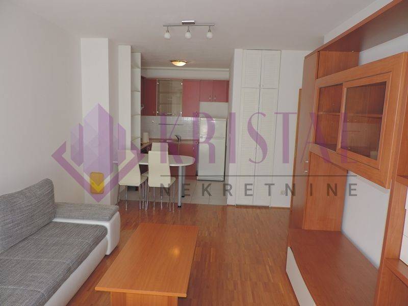 Flat in building, Rent, Zagreb, Donja Dubrava