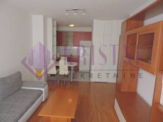 Flat in building, Rent, Zagreb, Donja Dubrava