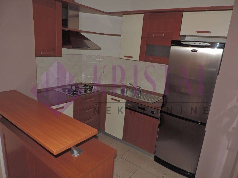 Flat in building, Rent, Zagreb, Gornja Dubrava