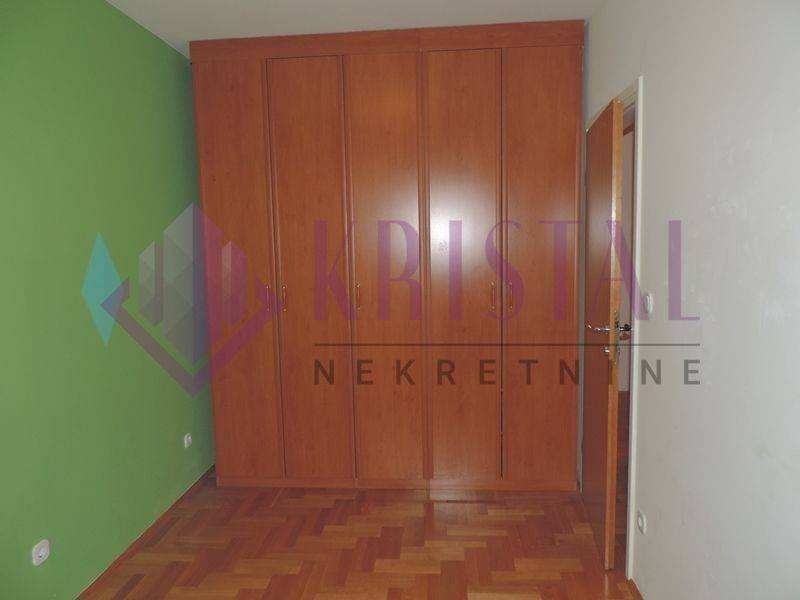 Flat in building, Rent, Zagreb, Gornja Dubrava