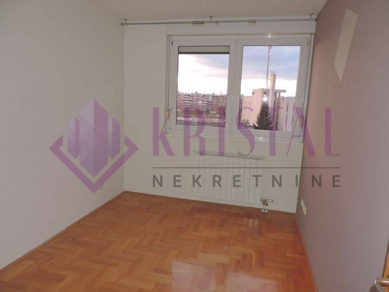 Flat in building, Rent, Zagreb, Gornja Dubrava