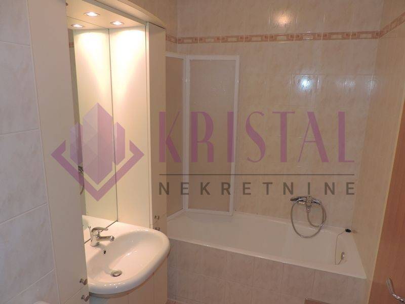 Flat in building, Rent, Zagreb, Gornja Dubrava