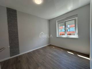 Flat in a building, Sale, Sisak, Zibel