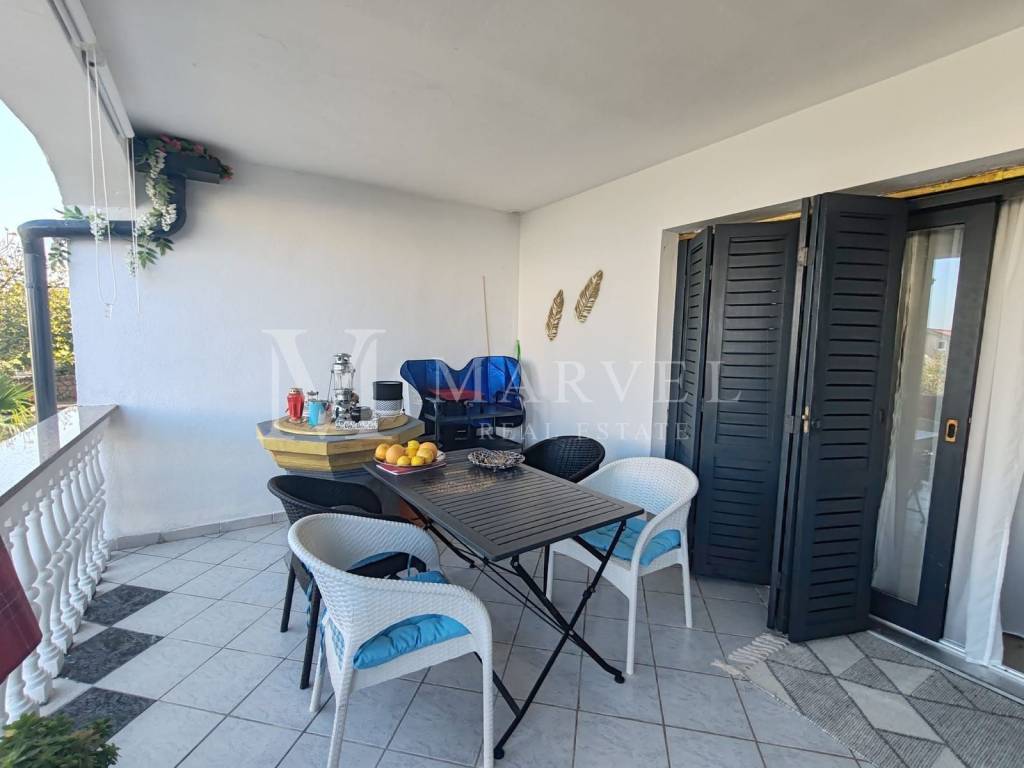 Apartment with a garden, Sale, Malinska-dubašnica, Malinska