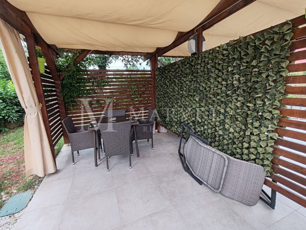 Apartment with a garden, Sale, Malinska-dubašnica, Malinska