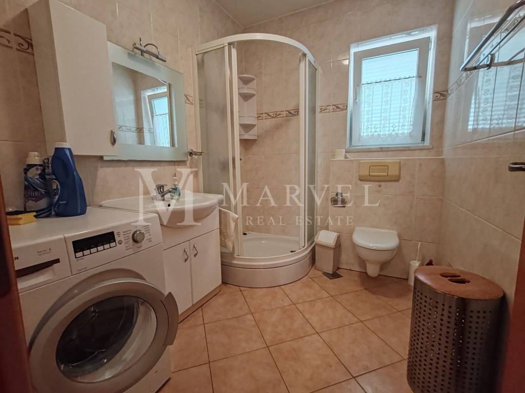 Apartment with a garden, Sale, Malinska-dubašnica, Malinska