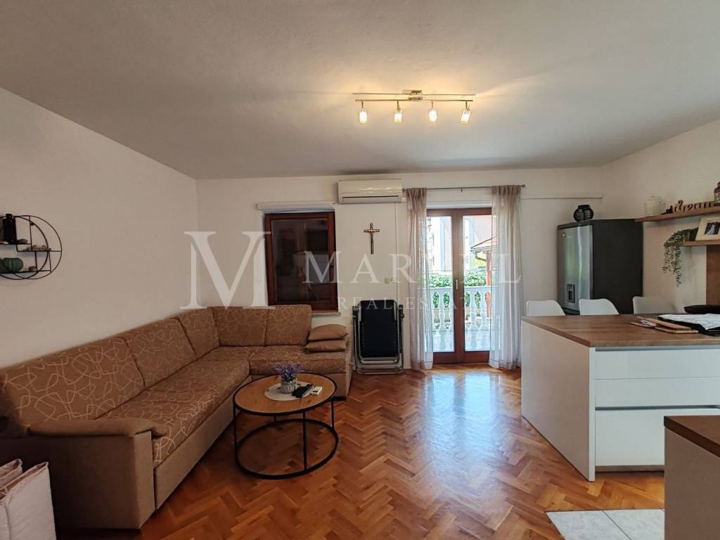 Apartment with a garden, Sale, Malinska-dubašnica, Malinska