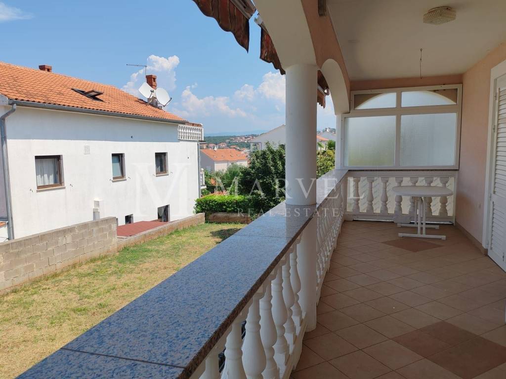 Apartment with a garden, Sale, Malinska-dubašnica, Malinska