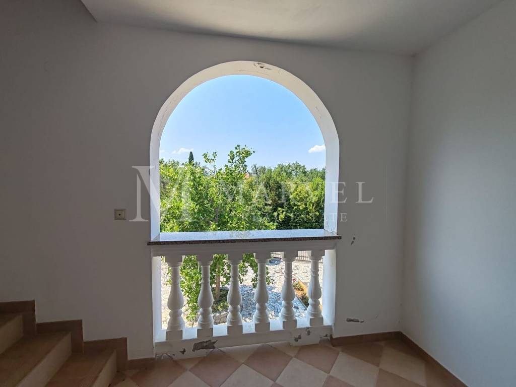 Apartment with a garden, Sale, Malinska-dubašnica, Malinska