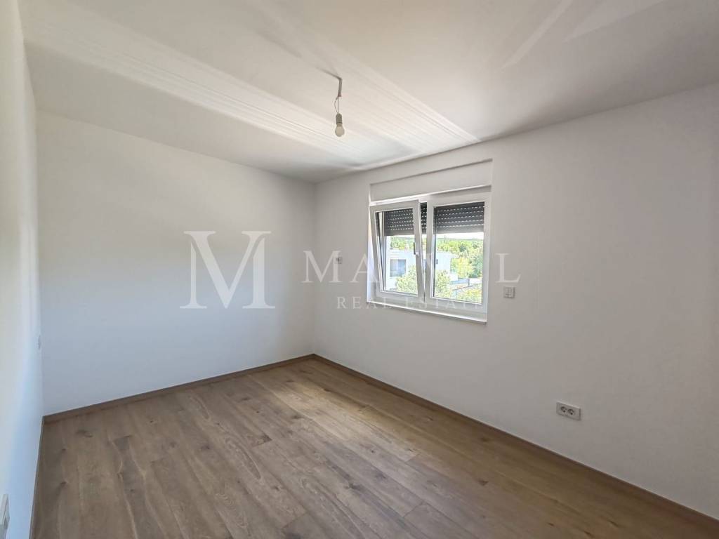 Apartment with a garden, Sale, Malinska-dubašnica, Malinska