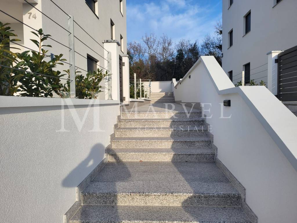 Apartment with a garden, Sale, Malinska-dubašnica, Malinska