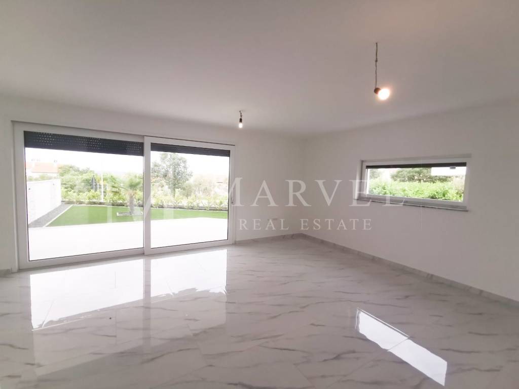 Apartment with a garden, Sale, Malinska-dubašnica, Malinska