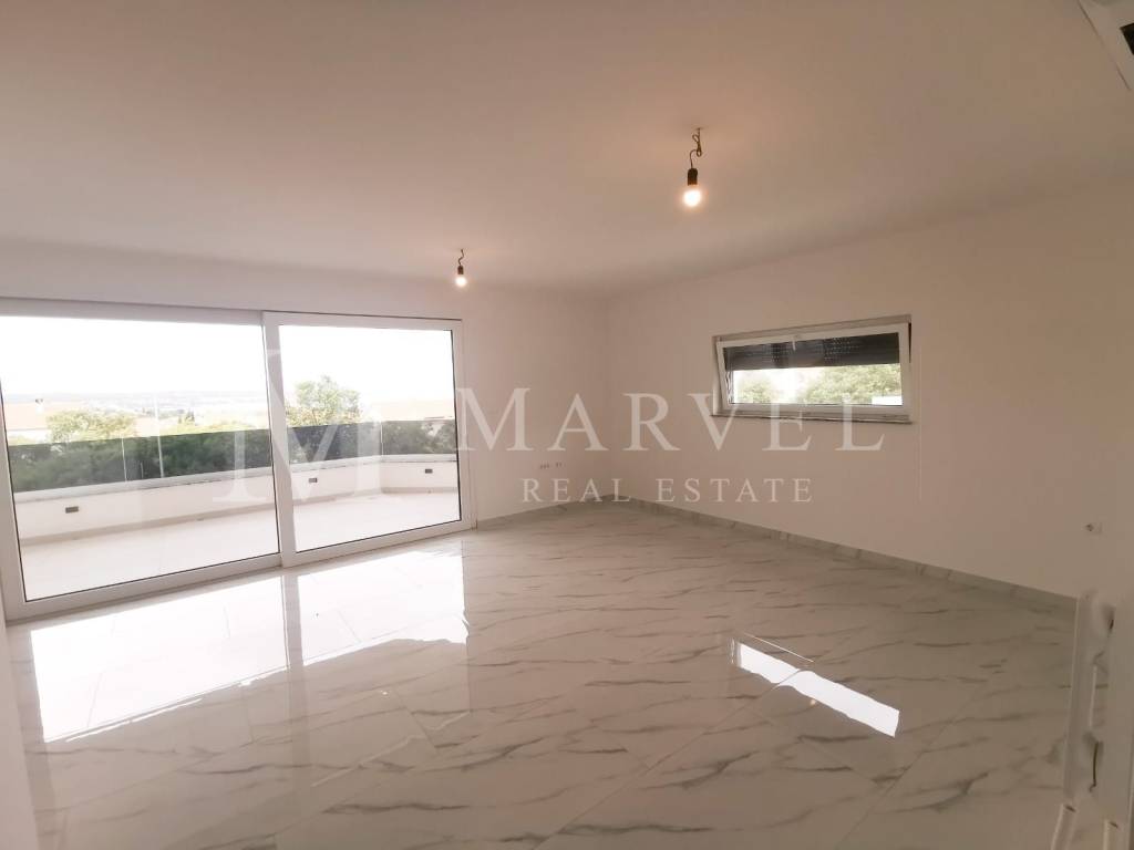 Apartment with a garden, Sale, Malinska-dubašnica, Malinska