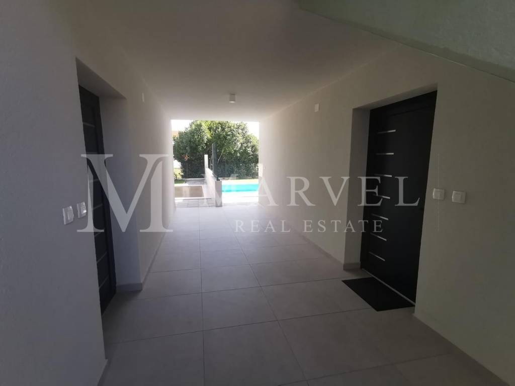 Apartment with a garden, Sale, Malinska-dubašnica, Malinska