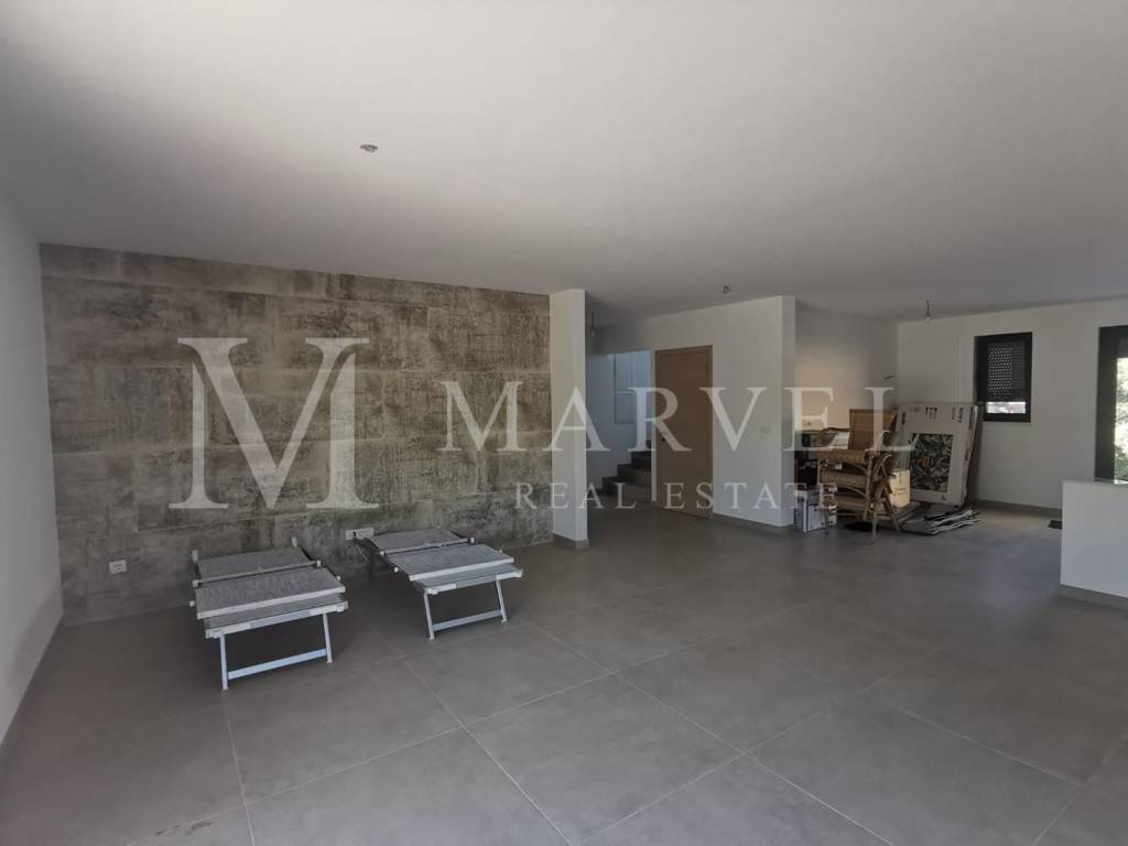 Apartment with a garden, Sale, Malinska-dubašnica, Malinska