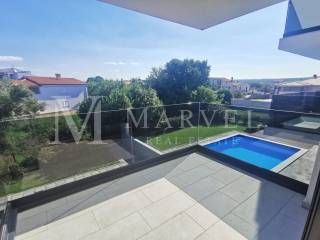 Apartment with a garden, Sale, Malinska-dubašnica, Malinska
