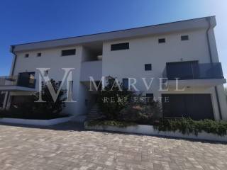 Apartment with a garden, Sale, Malinska-dubašnica, Malinska