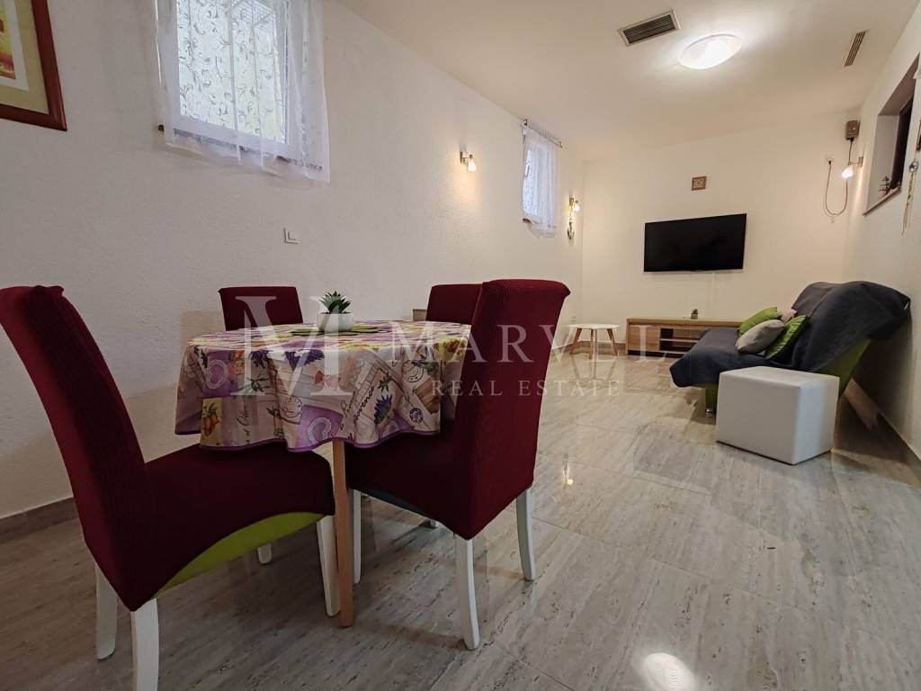 Apartment with a garden, Sale, Malinska-dubašnica, Malinska