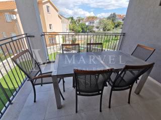 Apartment with a garden, Sale, Malinska-dubašnica, Malinska