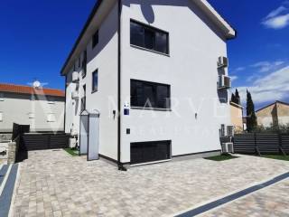 Apartment with a garden, Sale, Malinska-dubašnica, Malinska
