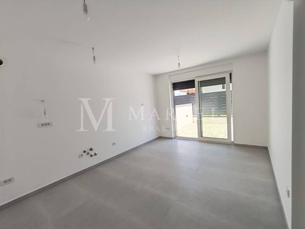 Apartment with a garden, Sale, Malinska-dubašnica, Malinska