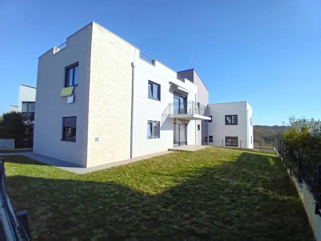 Flat in a new building, Sale, Tar-Vabriga, Vabriga