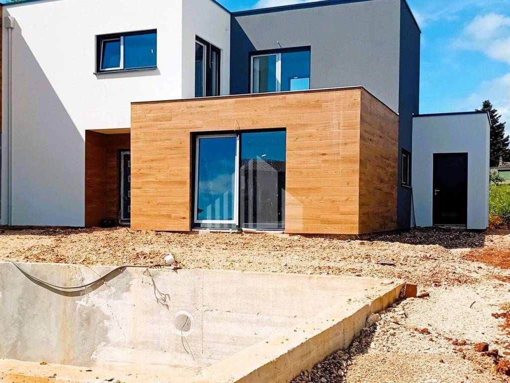 Family house, Sale, Kaštelir-Labinci, Kaštelir