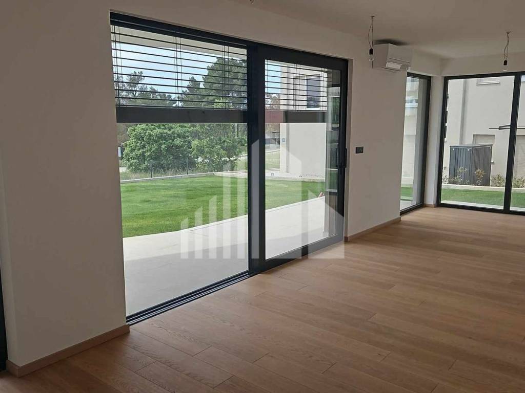 Flat in a new building, Sale, Tar-Vabriga, Vabriga