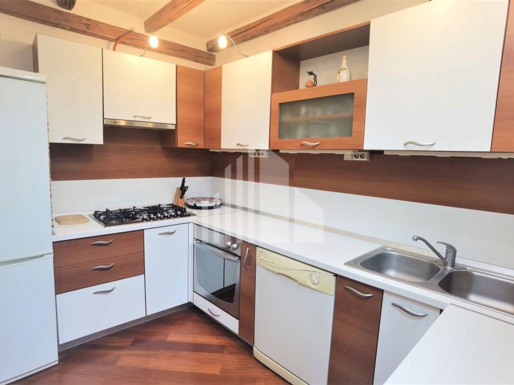 Flat in a building, Rent, Zagreb, Donji Grad