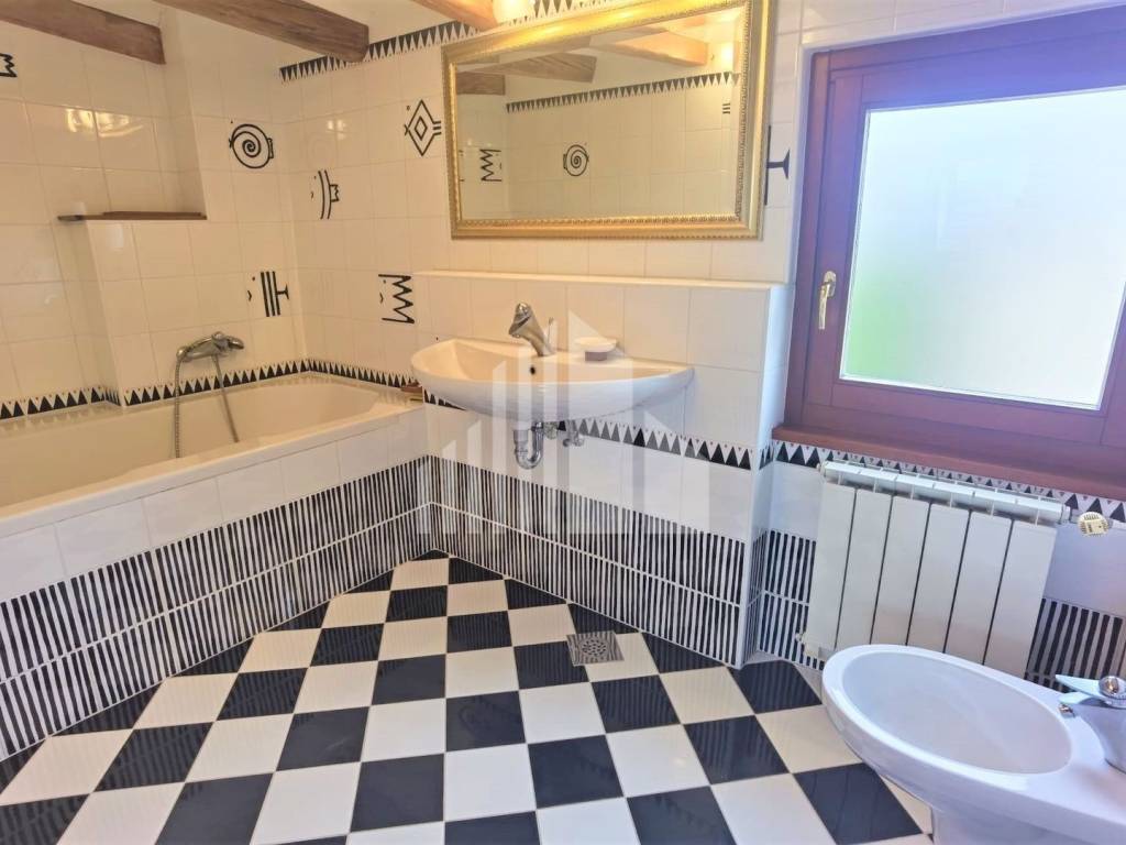 Flat in a building, Rent, Zagreb, Donji Grad
